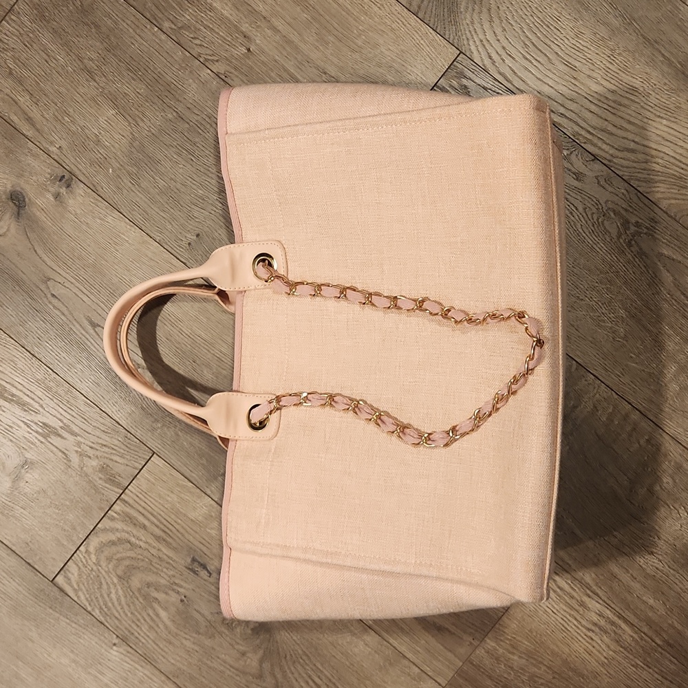 Pink tote bag